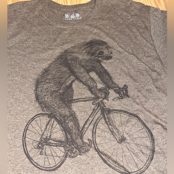 Sloth on A Bicycle Men's/Unisex Shirt Large - Picture 2 of 3